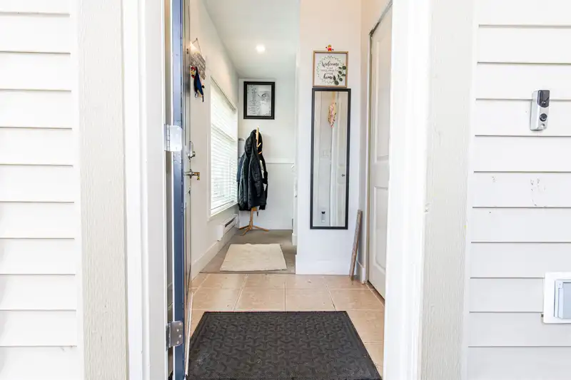 1 8418 163 STREET - photo 3 of 22