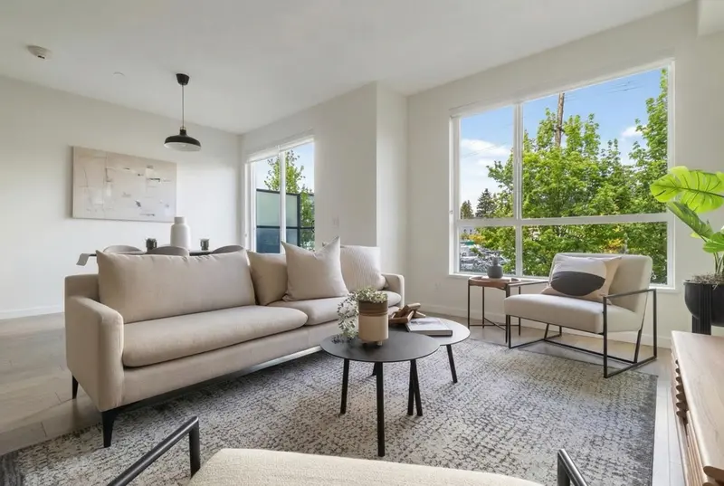 2 533 E 3RD STREET - photo 3 of 16