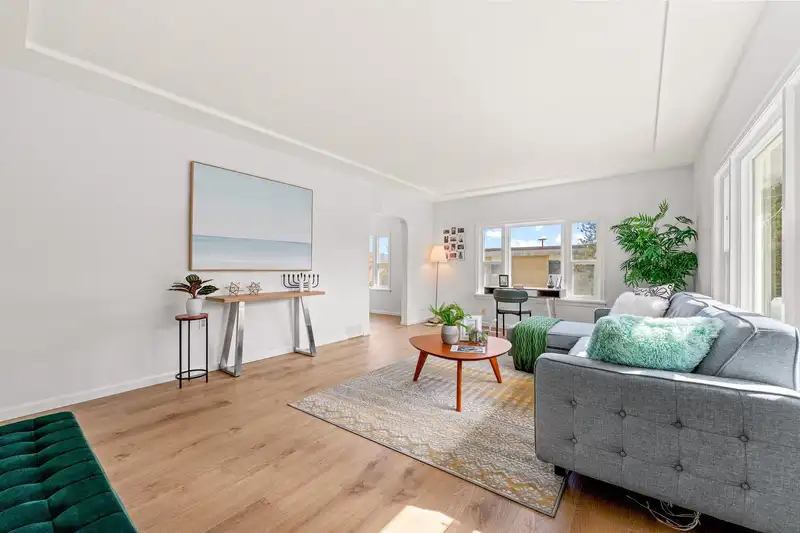341 SHERBROOKE STREET - photo 4 of 39
