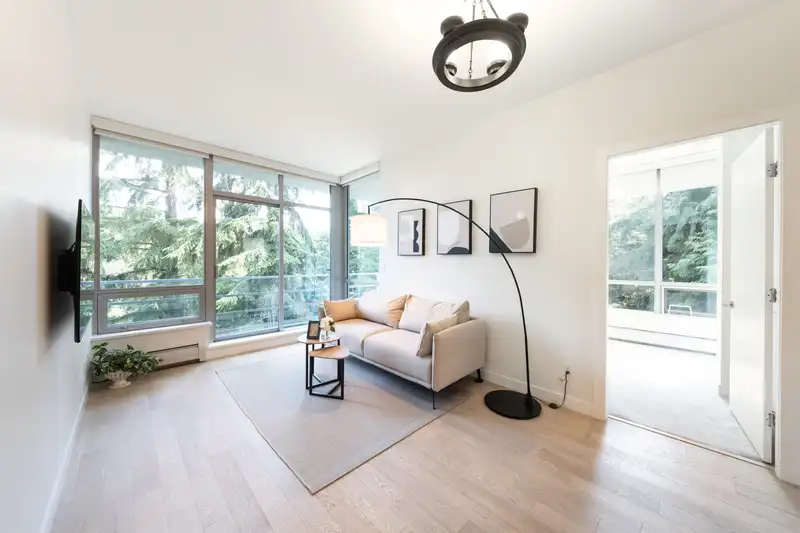 107 9080 UNIVERSITY CRESCENT - photo 4 of 26
