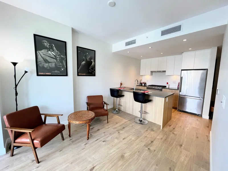 1205 3430 E KENT AVENUE SOUTH - photo 2 of 25