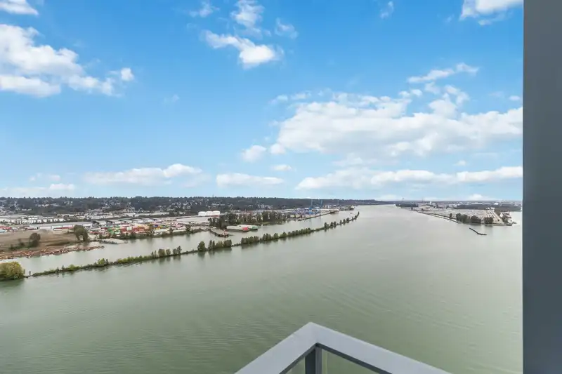 2508 680 QUAYSIDE DRIVE - photo 2 of 40