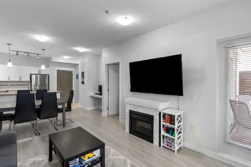 103 11950 HARRIS ROAD - photo 4 of 23