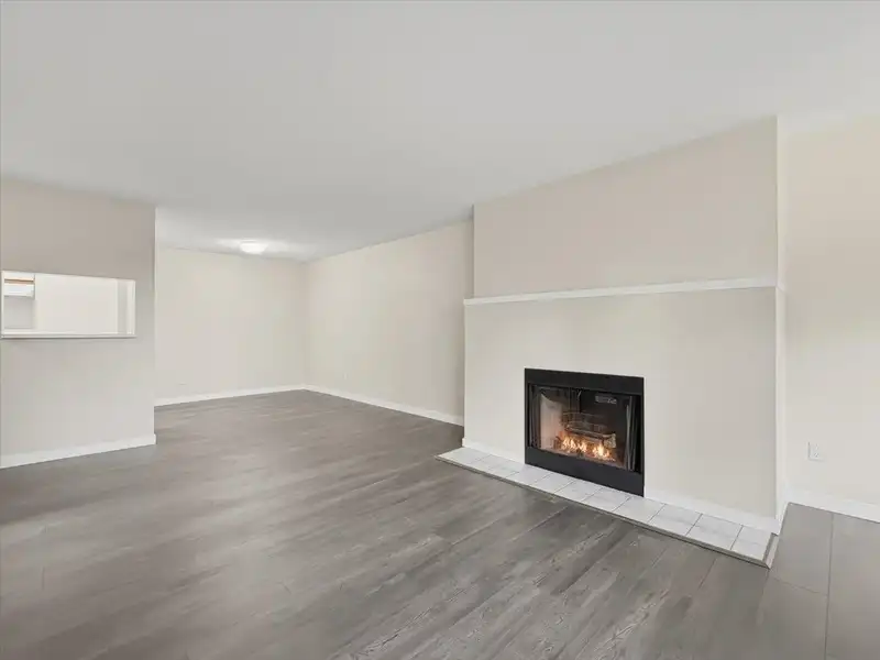 201 7431 BLUNDELL ROAD - photo 3 of 19
