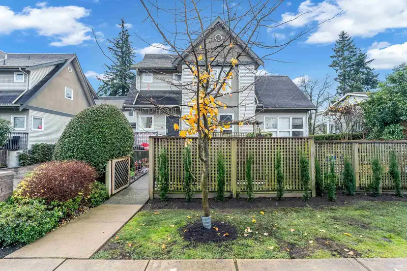 1 11530 84 AVENUE - photo 1 of 39