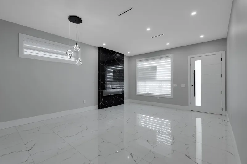 14750 62A AVENUE - photo 2 of 25