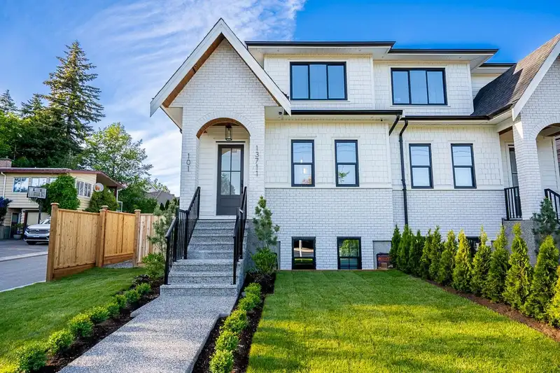 101 13711 16 AVENUE - photo 1 of 39