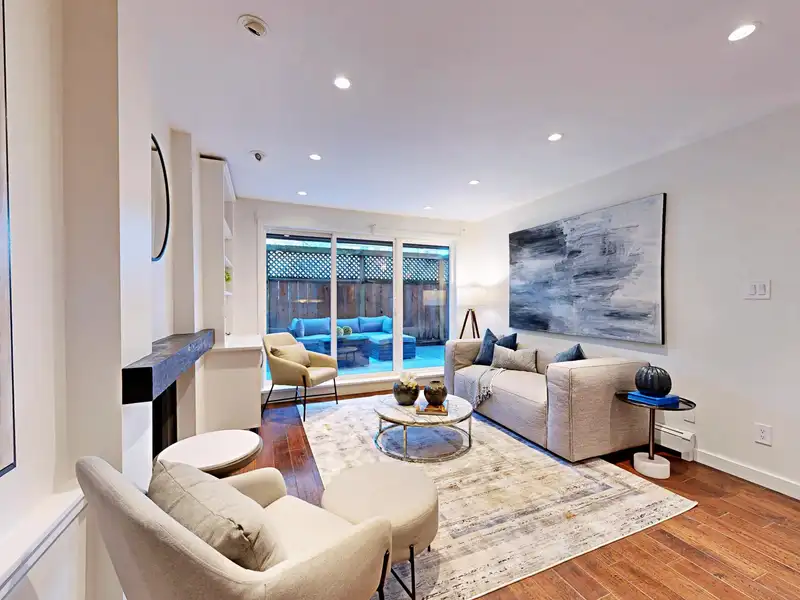 212 1435 NELSON STREET - photo 3 of 39