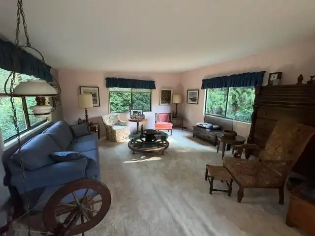 21810 132 AVENUE - photo 4 of 24