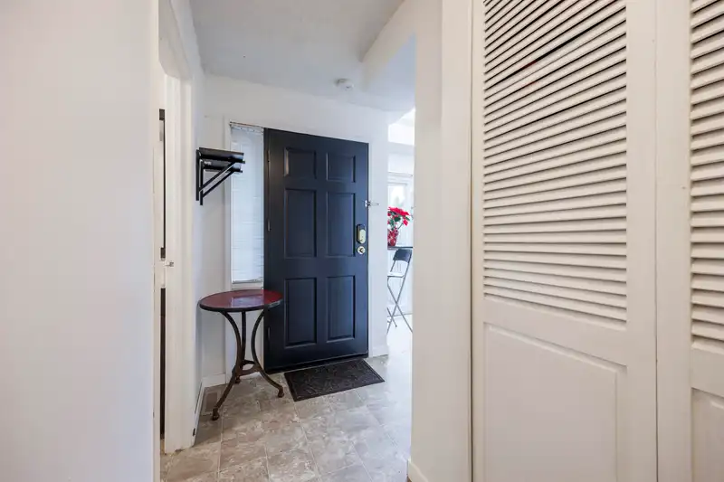 2 19022 119B AVENUE - photo 2 of 23