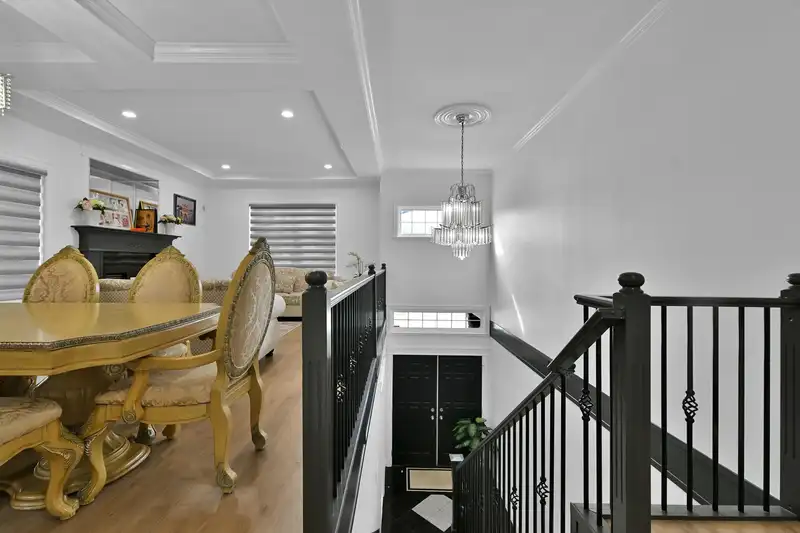 3490 THURSTON PLACE - photo 4 of 31
