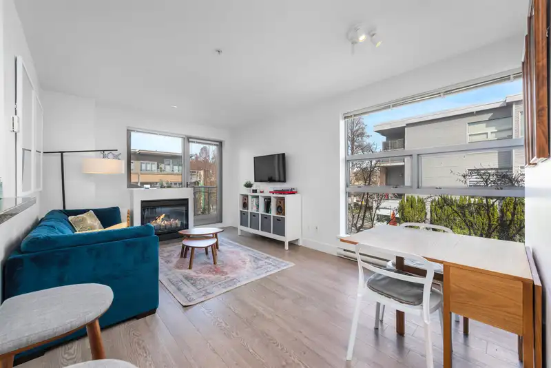 307 2680 ARBUTUS STREET - photo 2 of 27