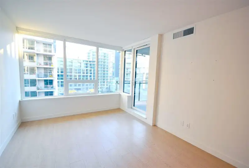 802 3131 KETCHESON ROAD - photo 4 of 19