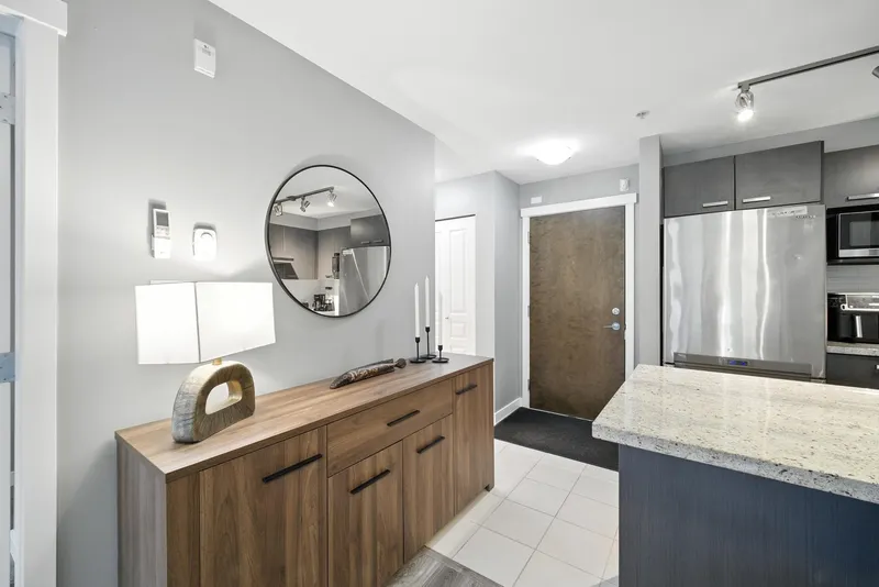 118 9399 TOMICKI AVENUE - photo 4 of 25