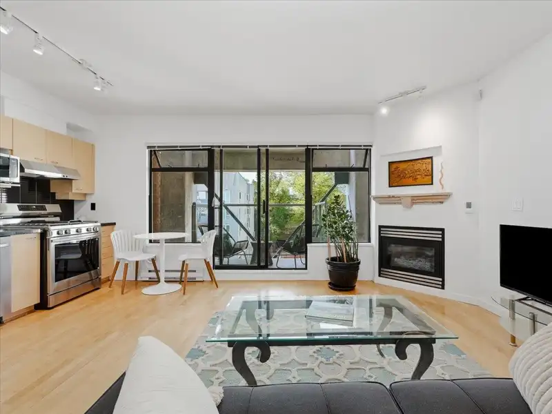 503 2228 MARSTRAND AVENUE - photo 1 of 5