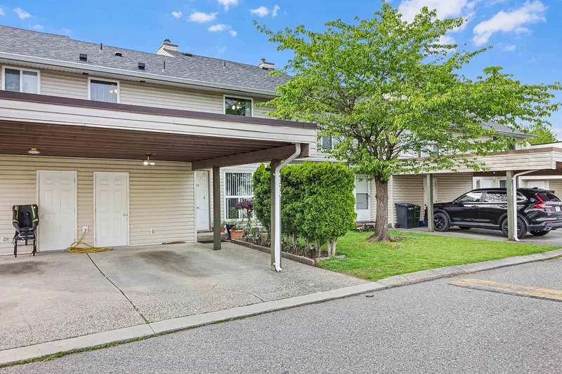 173 32550 MACLURE ROAD - photo 2 of 25