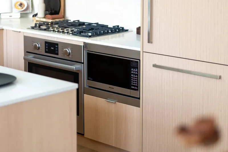 102 308 ALDERSON AVENUE - photo 3 of 15