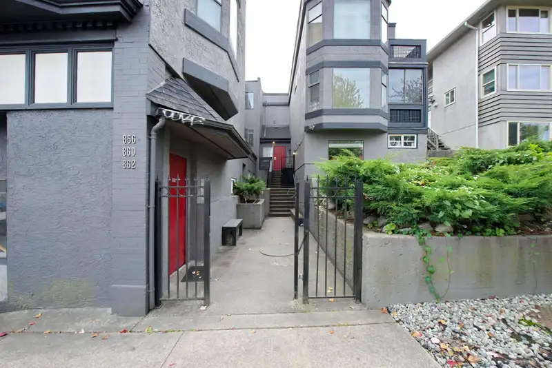 2 862 E BROADWAY - photo 3 of 22