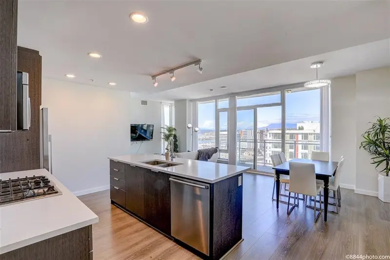 1703 8688 HAZELBRIDGE WAY - photo 3 of 25