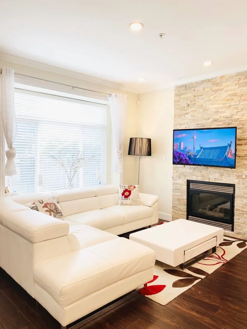 6451 BEATRICE STREET - photo 3 of 12