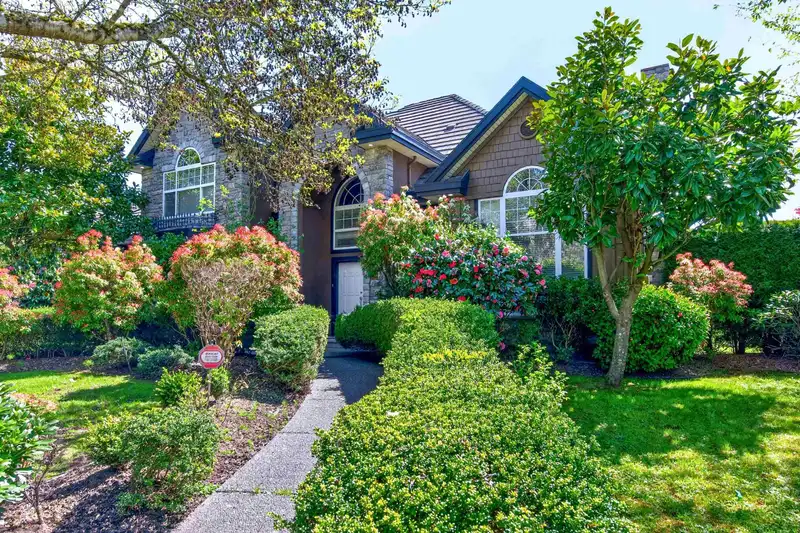 2142 139A STREET - photo 2 of 40