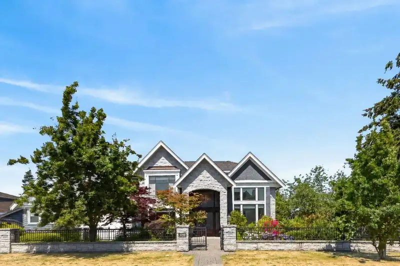 5299 CRANBROOK AVENUE - photo 1 of 40