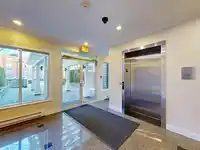 207 1375 VIEW CRESCENT - thumbnail 5