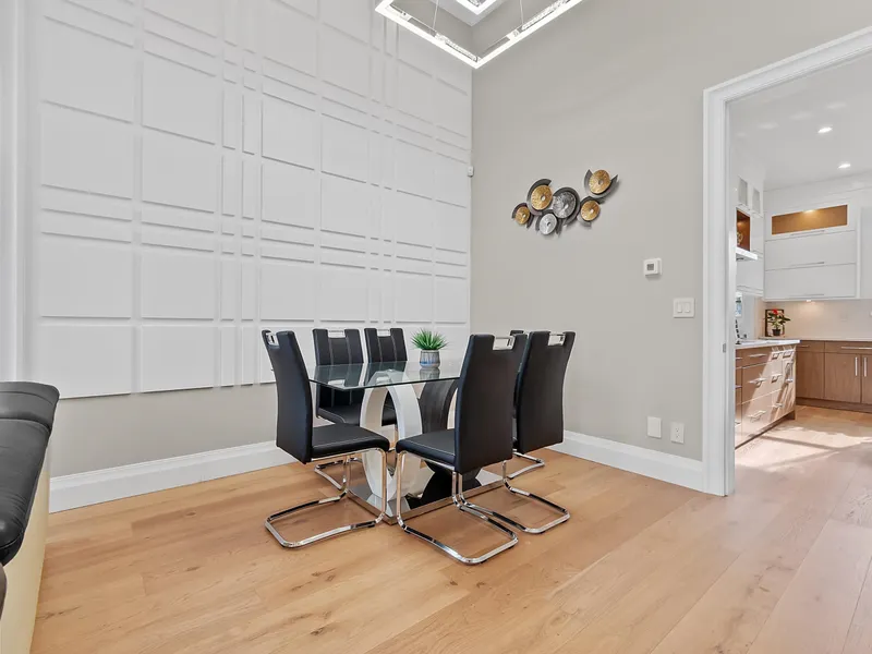 11586 84B AVENUE - photo 4 of 25