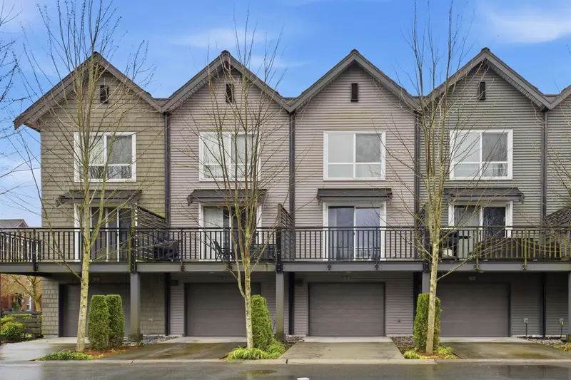 3 2371 RANGER LANE - photo 1 of 25