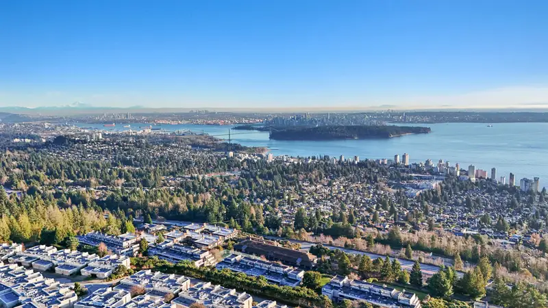 63 2212 FOLKESTONE WAY - photo 3 of 25