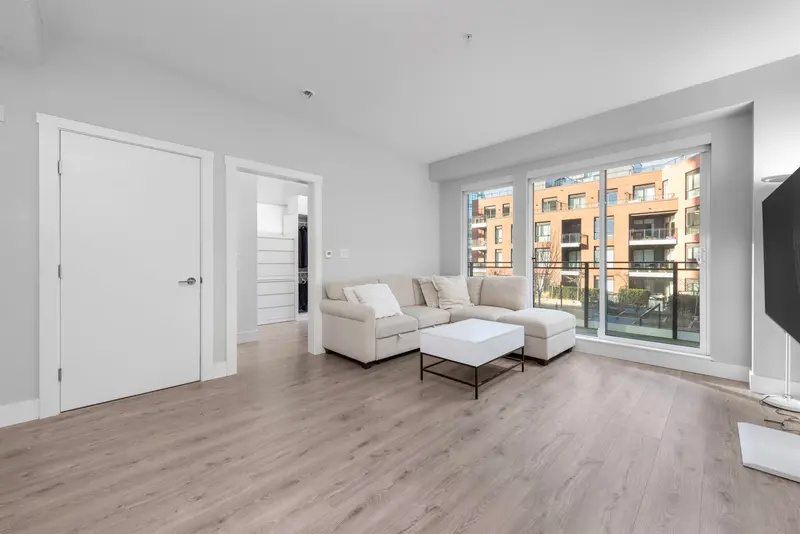 309 3588 SAWMILL CRESCENT - photo 3 of 25