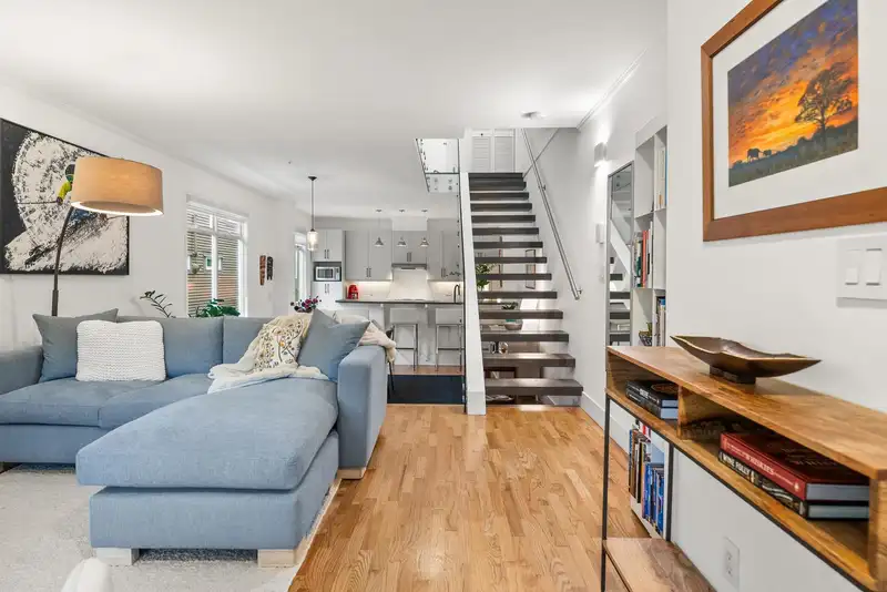 1813 MACDONALD STREET - photo 3 of 40