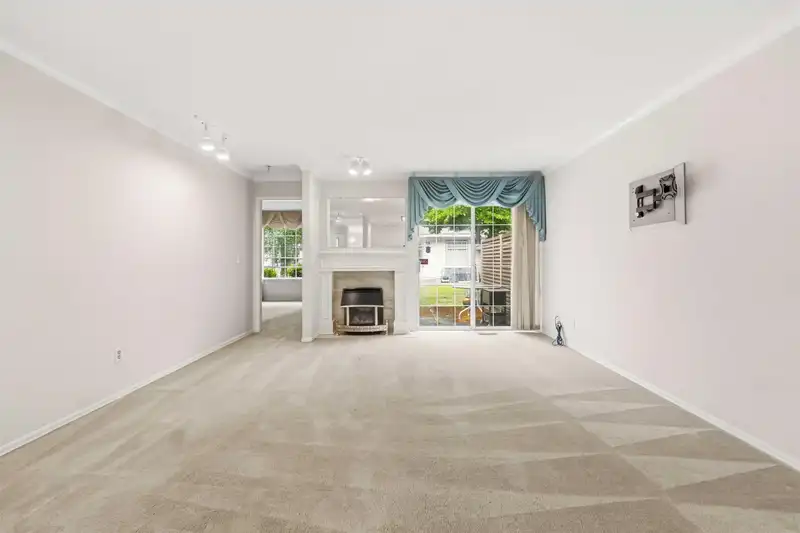 108 9715 148A STREET - photo 4 of 28