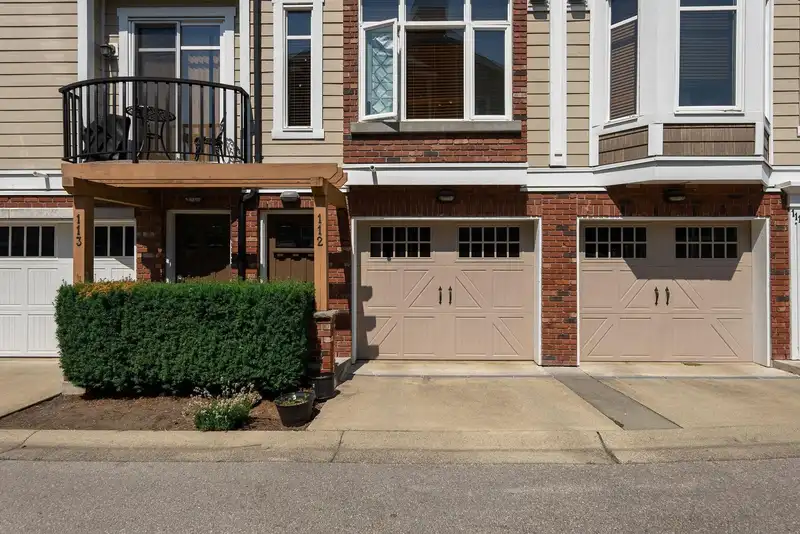 112 20738 84 AVENUE - photo 2 of 39