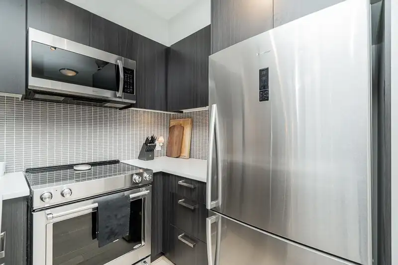 510 2477 CAROLINA STREET - photo 4 of 29