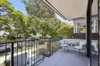 1 2124 E 8 AVENUE - thumbnail 4