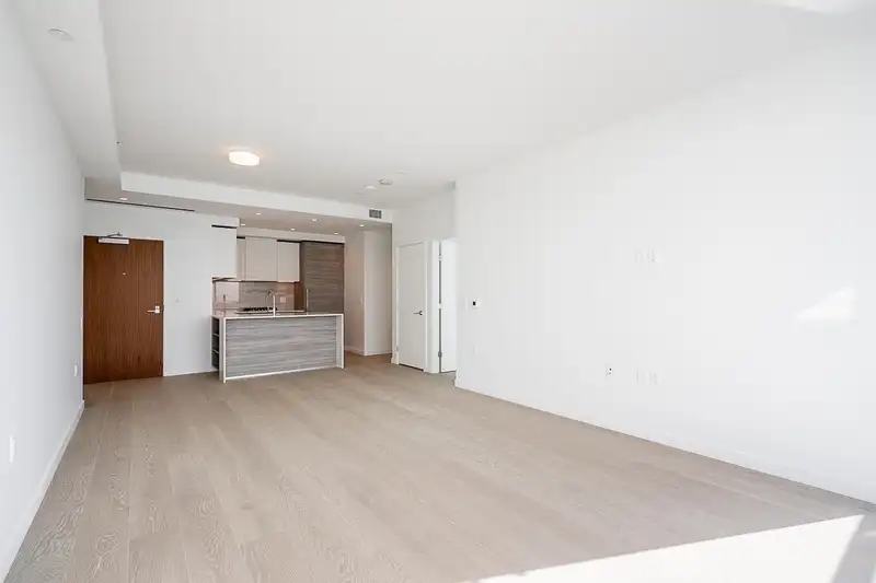 2201 680 QUAYSIDE DRIVE - photo 4 of 33