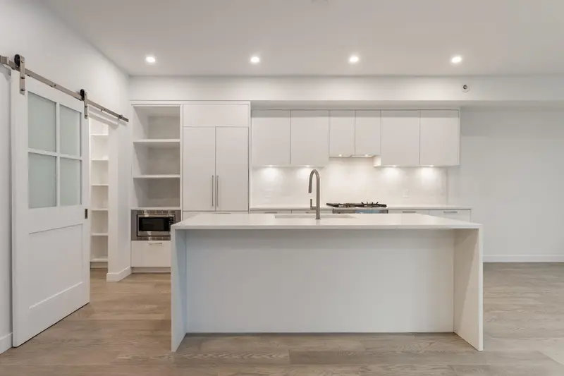 6445 HARROW AVENUE - photo 3 of 10