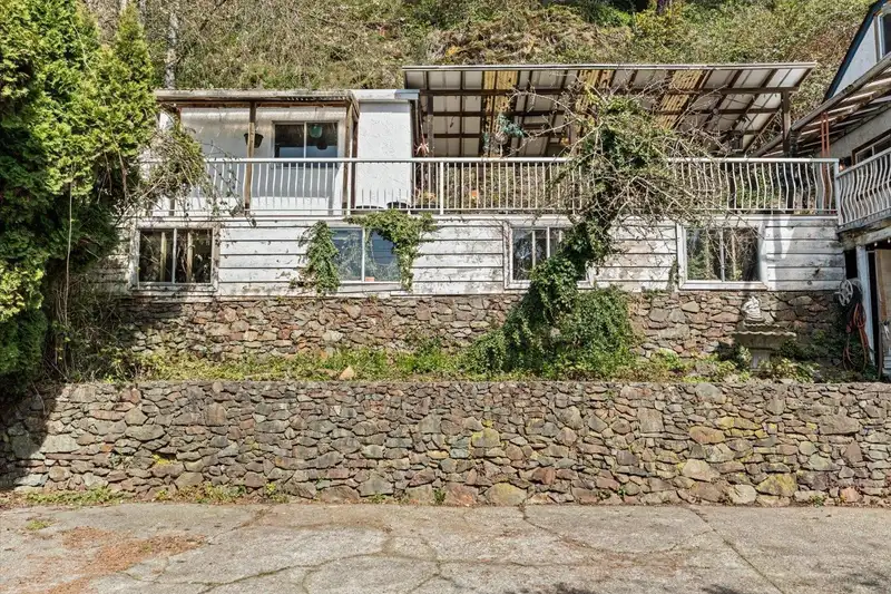 47145 YALE ROAD - photo 3 of 40