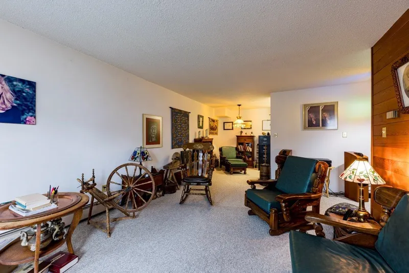 302 250 W 1ST STREET - photo 4 of 25