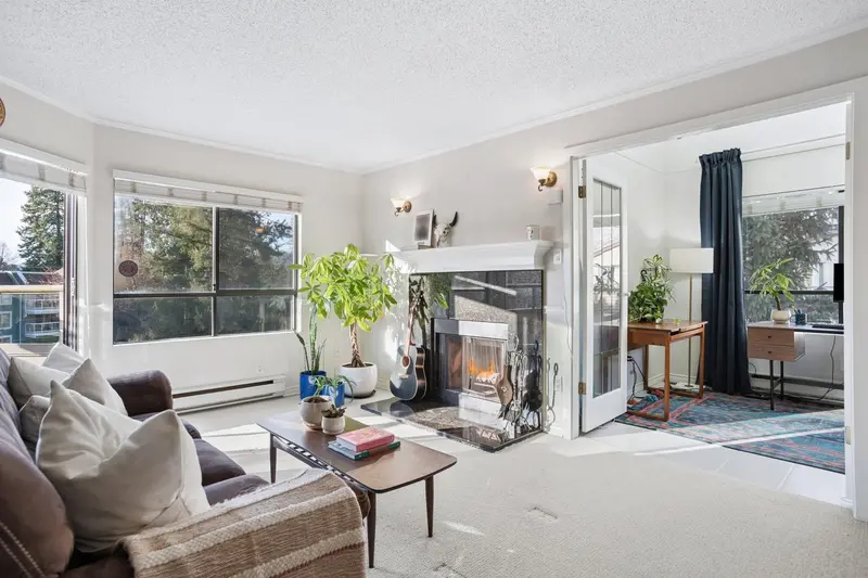 302 1750 AUGUSTA AVENUE - photo 2 of 25