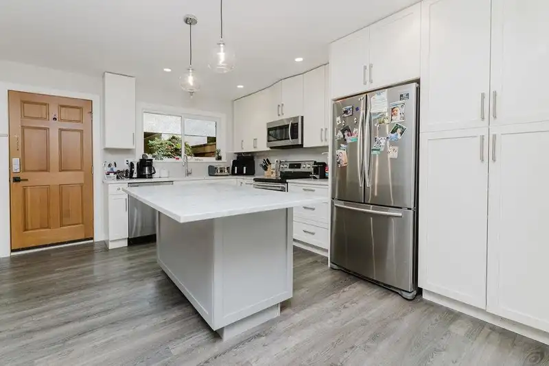 841 NORTH ROAD - photo 1 of 22