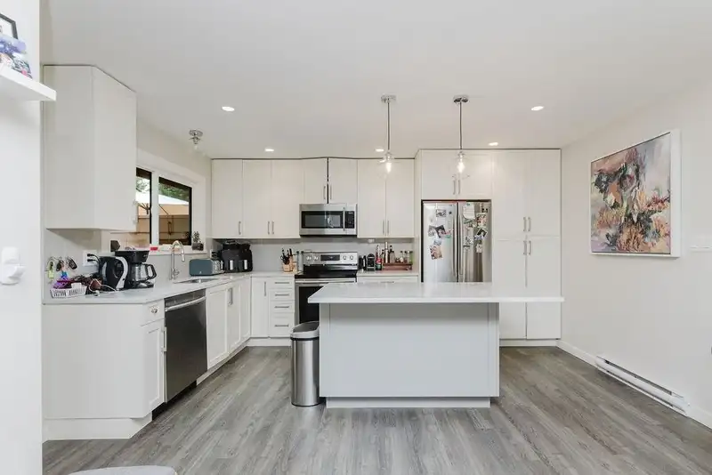841 NORTH ROAD - photo 2 of 22
