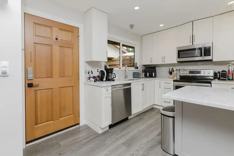 841 NORTH ROAD - photo 4 of 22