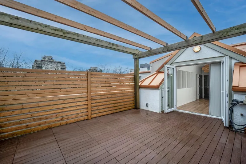 1407 PENDRELL STREET - photo 4 of 25