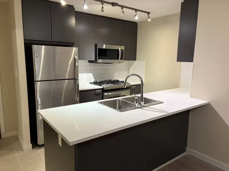 2205 6688 ARCOLA STREET - photo 2 of 10