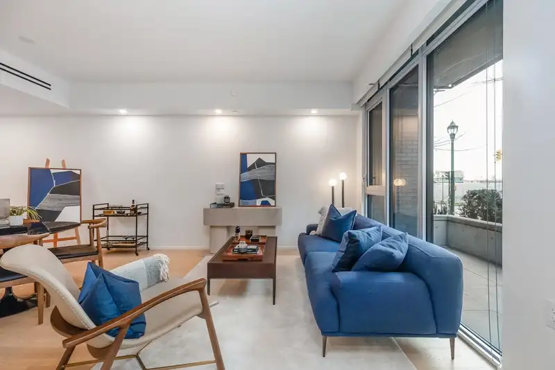 1392 HORNBY STREET - photo 4 of 40