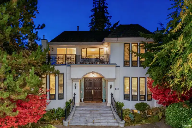1285 W 47TH AVENUE - photo 1 of 40