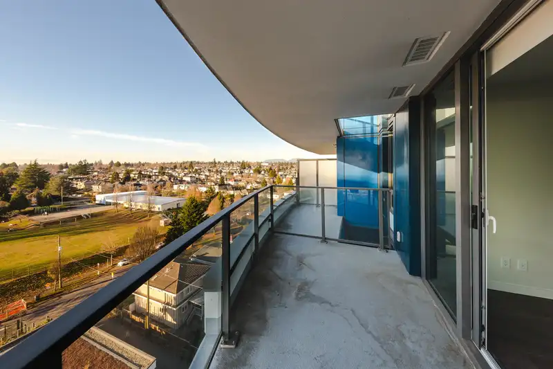 1202 8189 CAMBIE STREET - photo 4 of 17