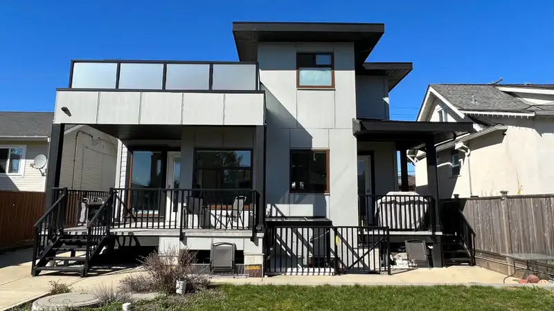 1422 TENTH AVENUE - photo 3 of 34